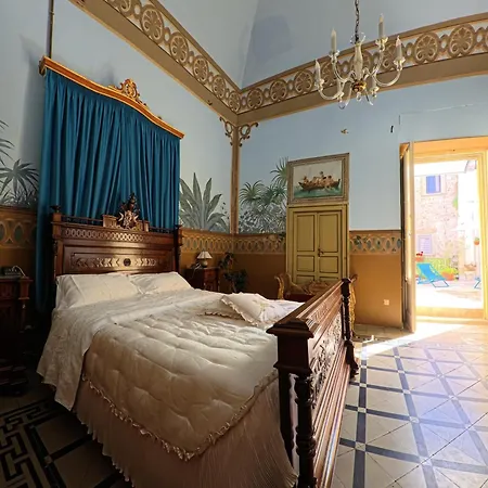 Palazzo Framarino Dei Malatesta - Noble Floor - Xiv Century * Giovinazzo