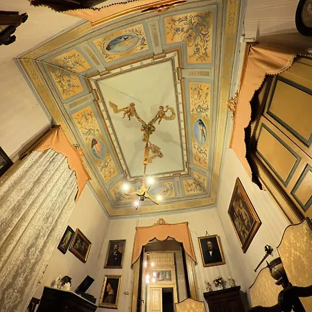 Holiday home Palazzo Framarino Dei Malatesta - Noble Floor - Xiv Century
